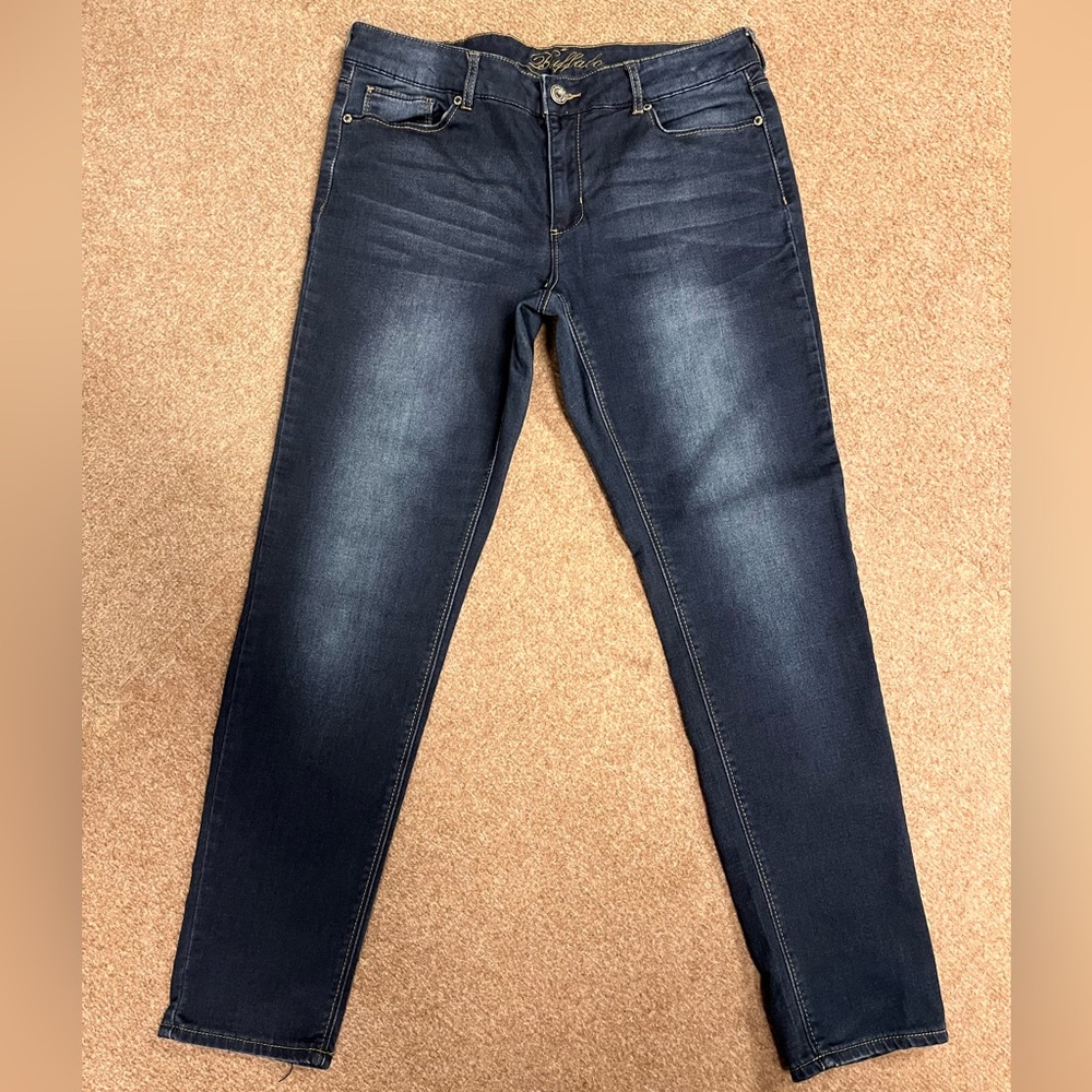 Buffalo Mimi Mid-Rise Slim Boyfriend Jeans